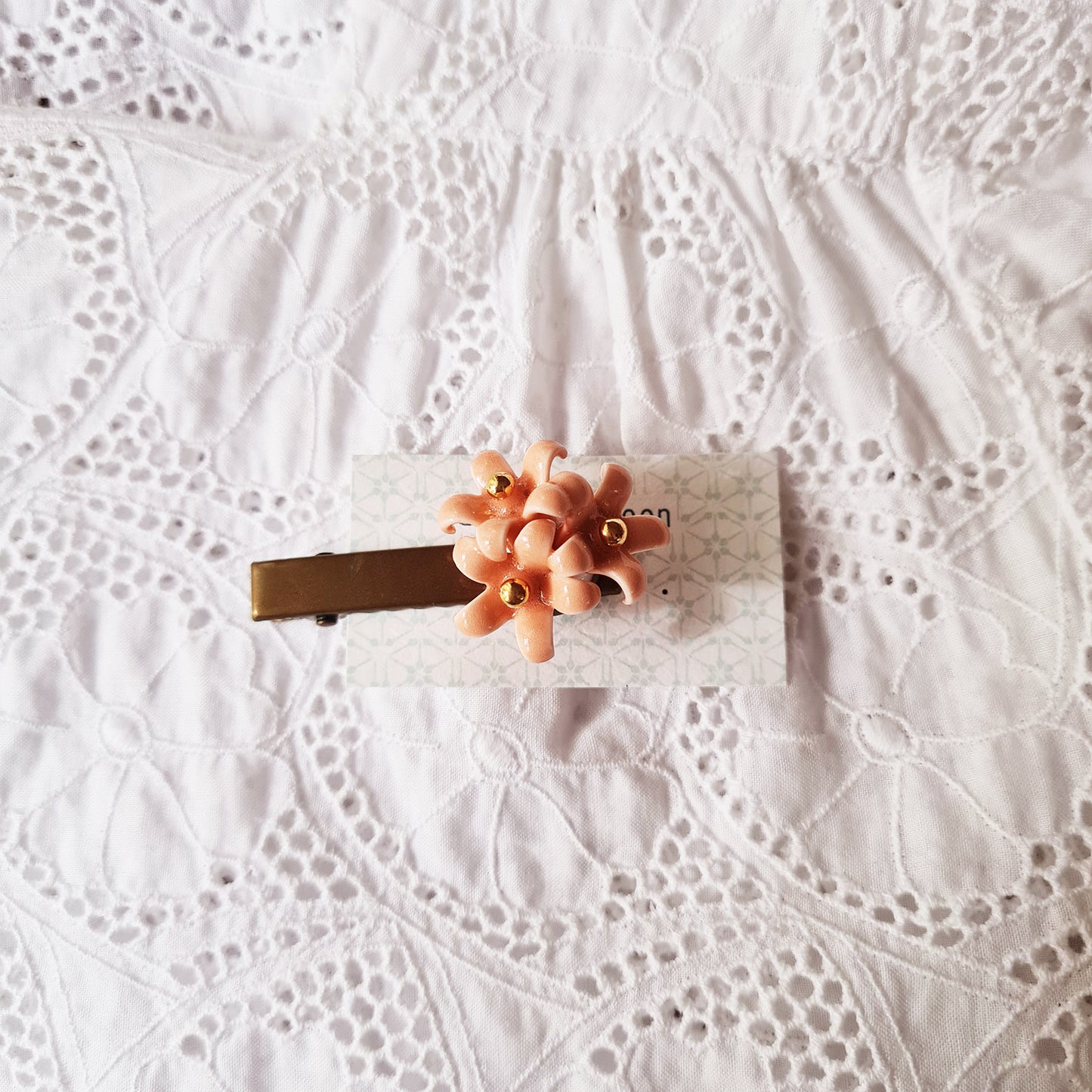 Dok Kaew Porcelain hair clip