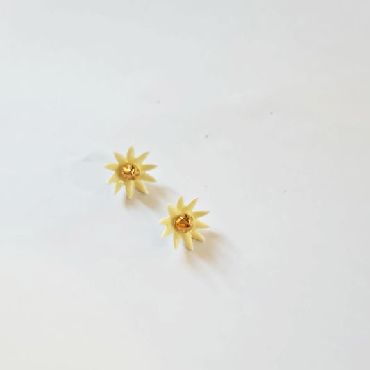 ต่างหูดอกพิกุล Pikul Earrings