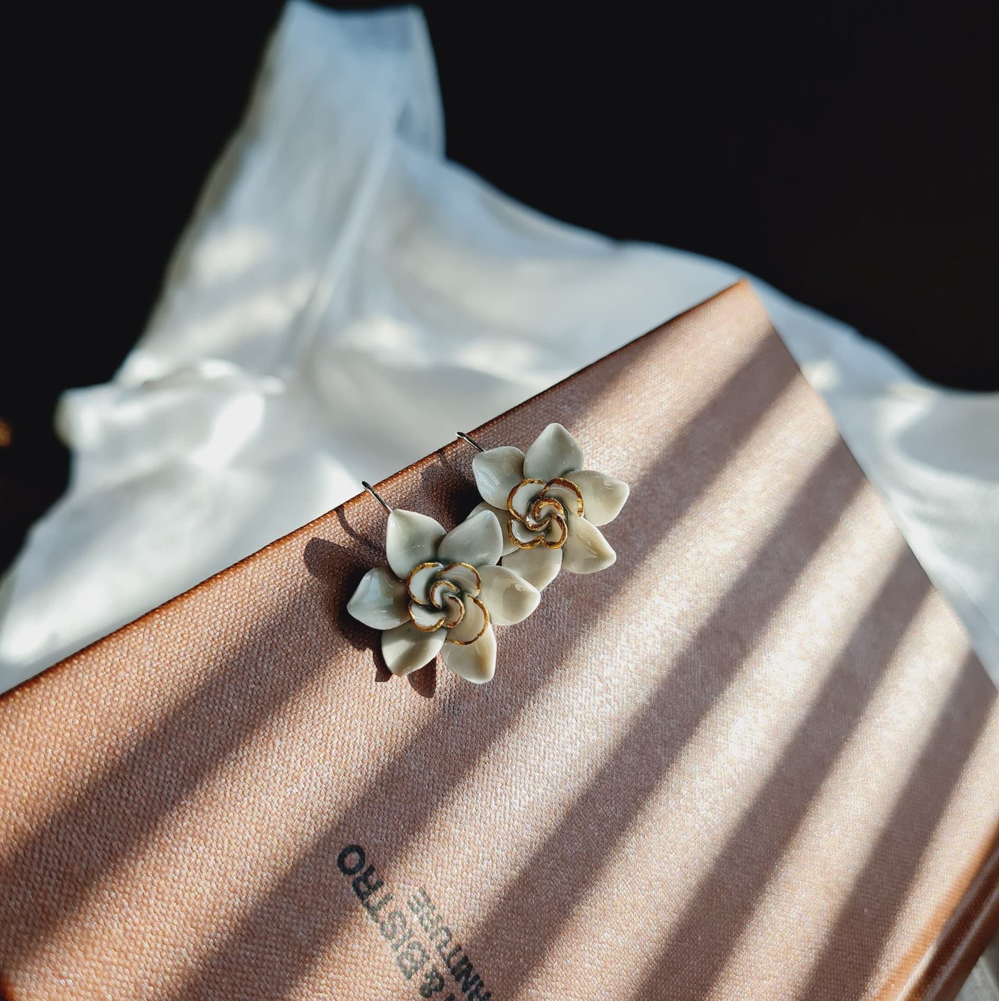 Dok Pud Son Porcelain (gold rim) earrings with 925 sterling silver hook