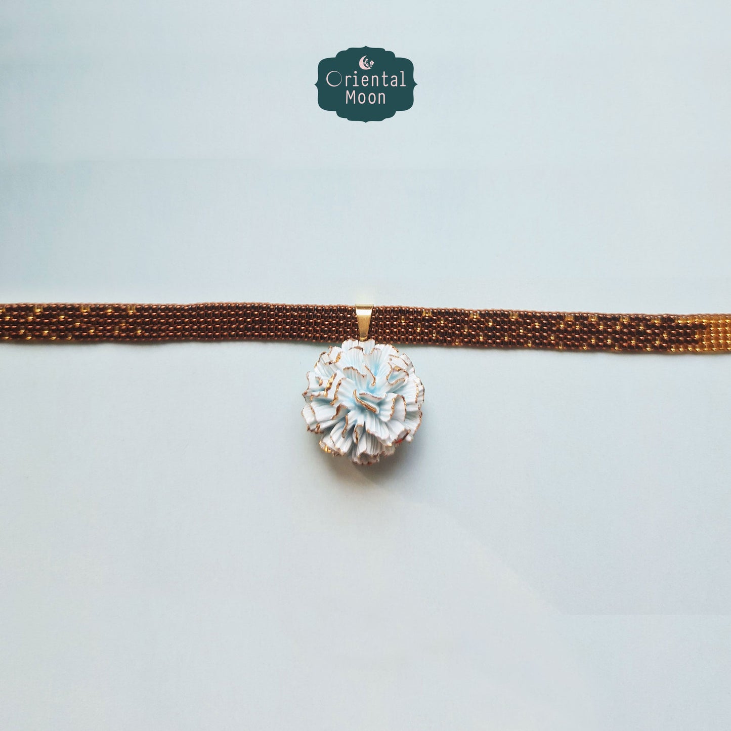 Dok Carnation Porcelain pendant with beads chocker