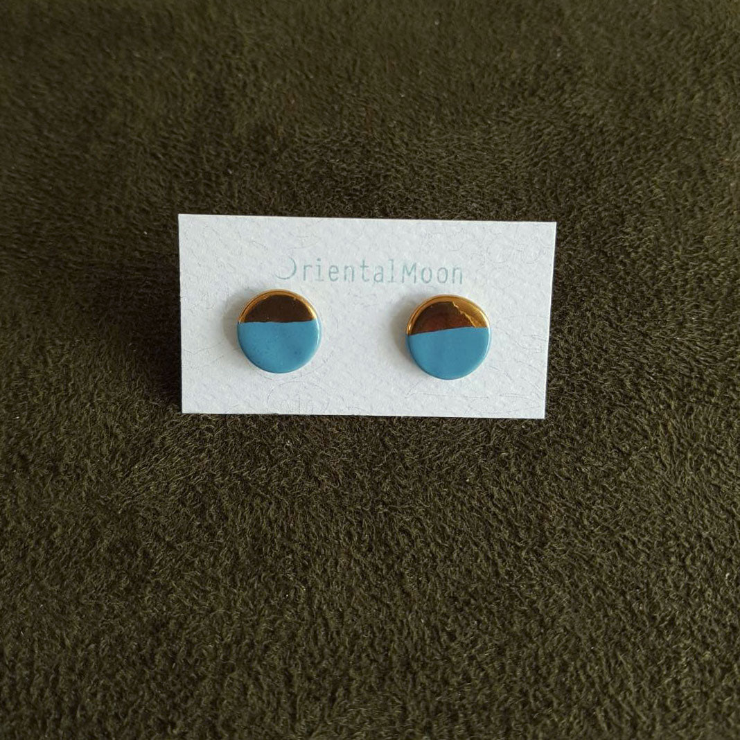 Small stud gold painted ceramic circle earrings in pastel colors
