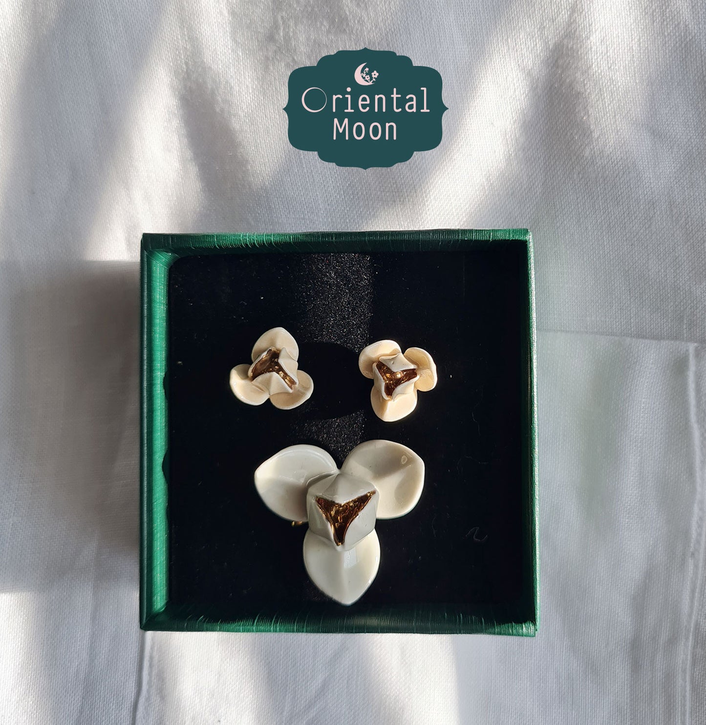 Dok Lam Duan brooch & earrings set ชุดเข็มกลัดและต่างหูดอกลำดวน