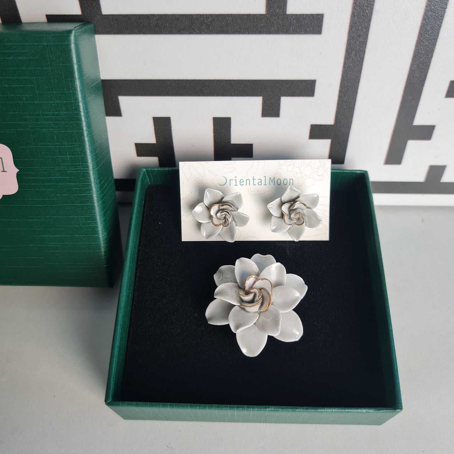Dok Pud Son brooch & earrings set ชุดเข็มกลัดและต่างหูดอกพุดซ้อน
