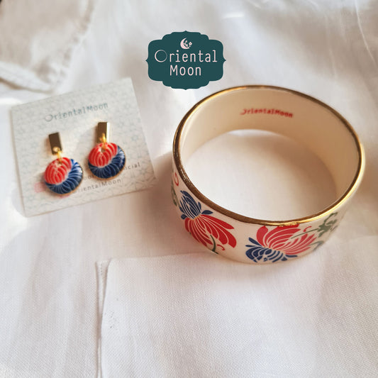 Vintage Chrysanthemum pattern set of earrings and bangle