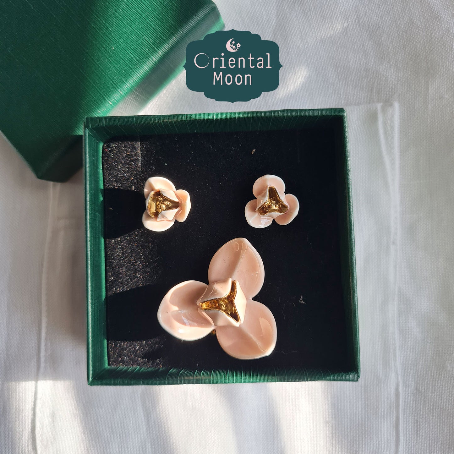 Dok Lam Duan brooch & earrings set ชุดเข็มกลัดและต่างหูดอกลำดวน